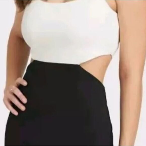 NWT Bebe Side Cut Out Midi Slit Dress - Black And White - Picture 7 of 9